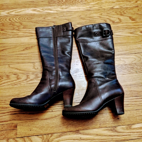 NWOT Clark Dark Brown Heeled Leather boots - 7.5 - Picture 4 of 8